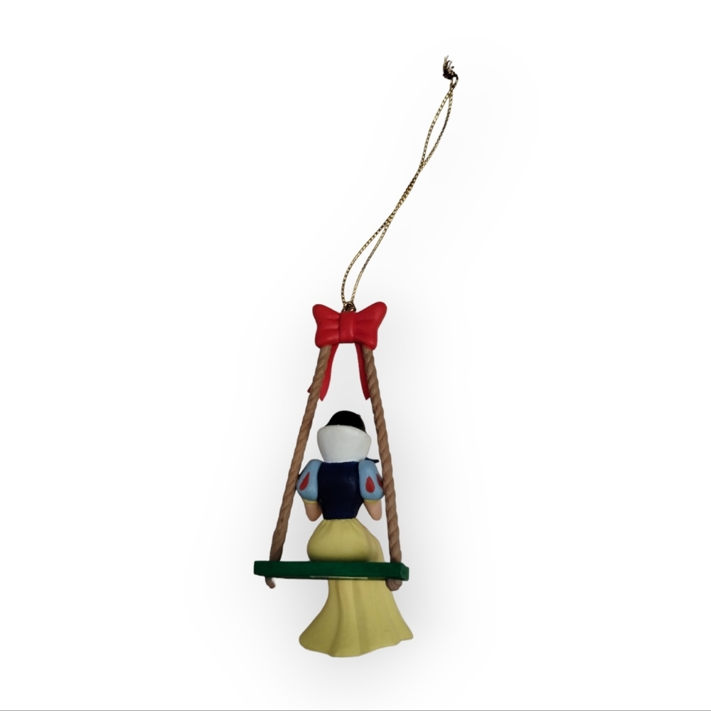 Vintage Grolier Disney Snow White Holiday Tree Ornament - Picture 2 of 2